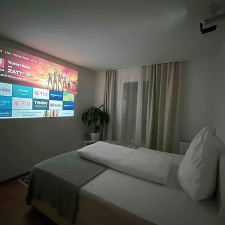Apartment Luxury Cinema 2r Apt + Balcony / 65m² *
