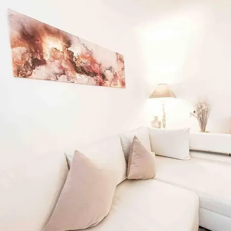Luxury Cinema 2r Apt + Balcony / 65m² Apartment